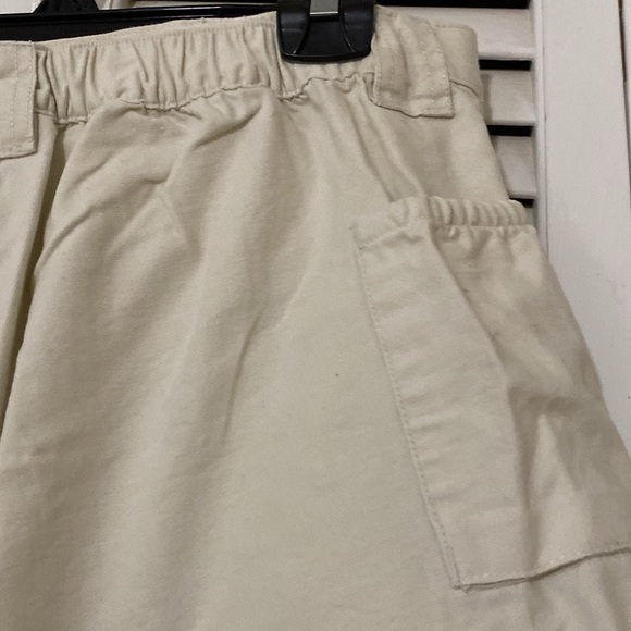 Columbia PFG  Khaki cargo shorts size 36” - Picture 6 of 6